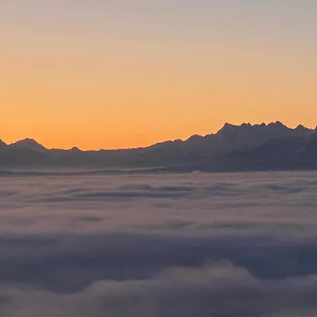 Tevenon Vue Panoramique Alpes-lac アパート