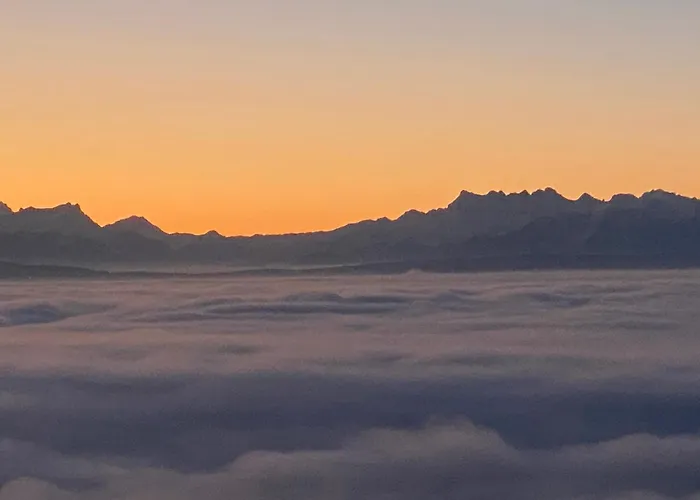 Tevenon Vue Panoramique Alpes-lac アパート